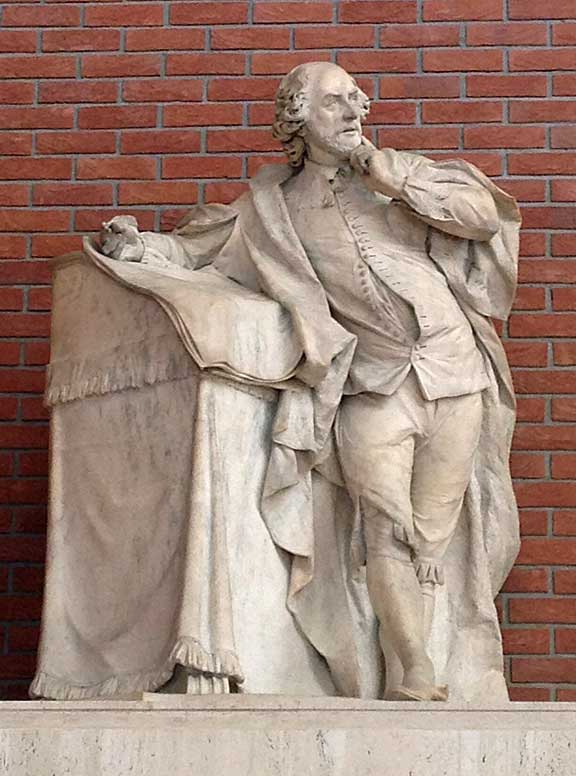 Photo of the Shakespeare sculpture