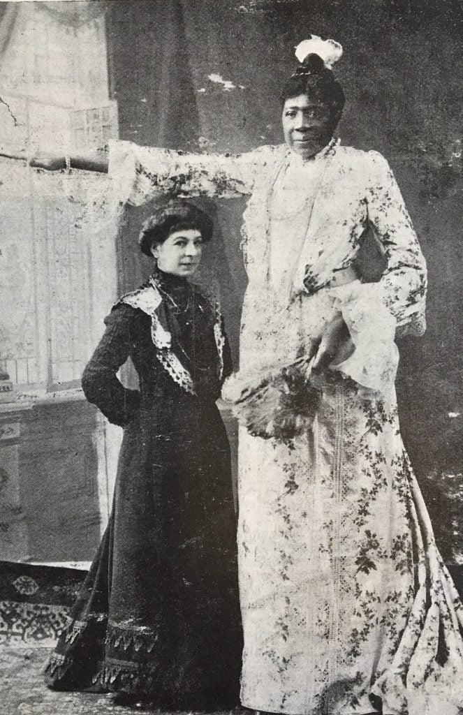 Meet Ella Williams, the world's tallest woman in the late 1800s