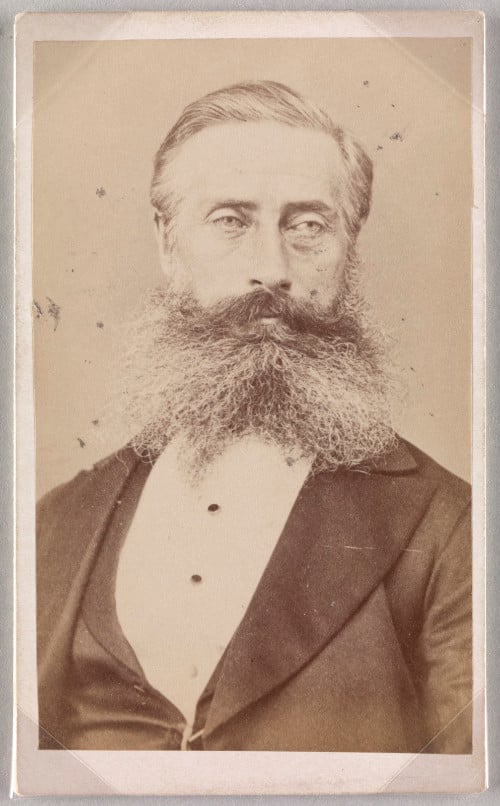 Photograph of Sir Graham Berry with full beard, wearing a dinner suit.